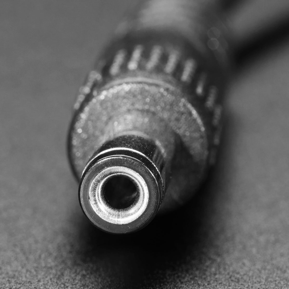 2.1mm Female/Male Barrel Jack Extension Cable (1.5m) by Adafruit - The Pi Hut
