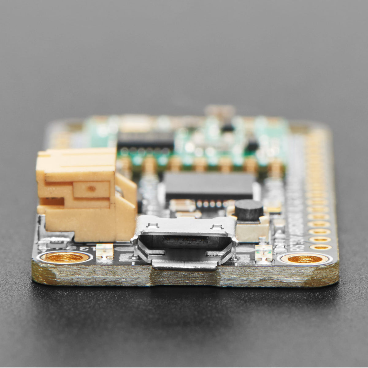 Adafruit Feather M0 RFM69HCW Packet Radio - 433MHz (RadioFruit) by Adafruit - The Pi Hut