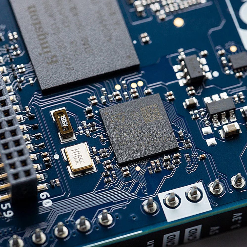 Arduino UNO Q by Arduino - The Pi Hut