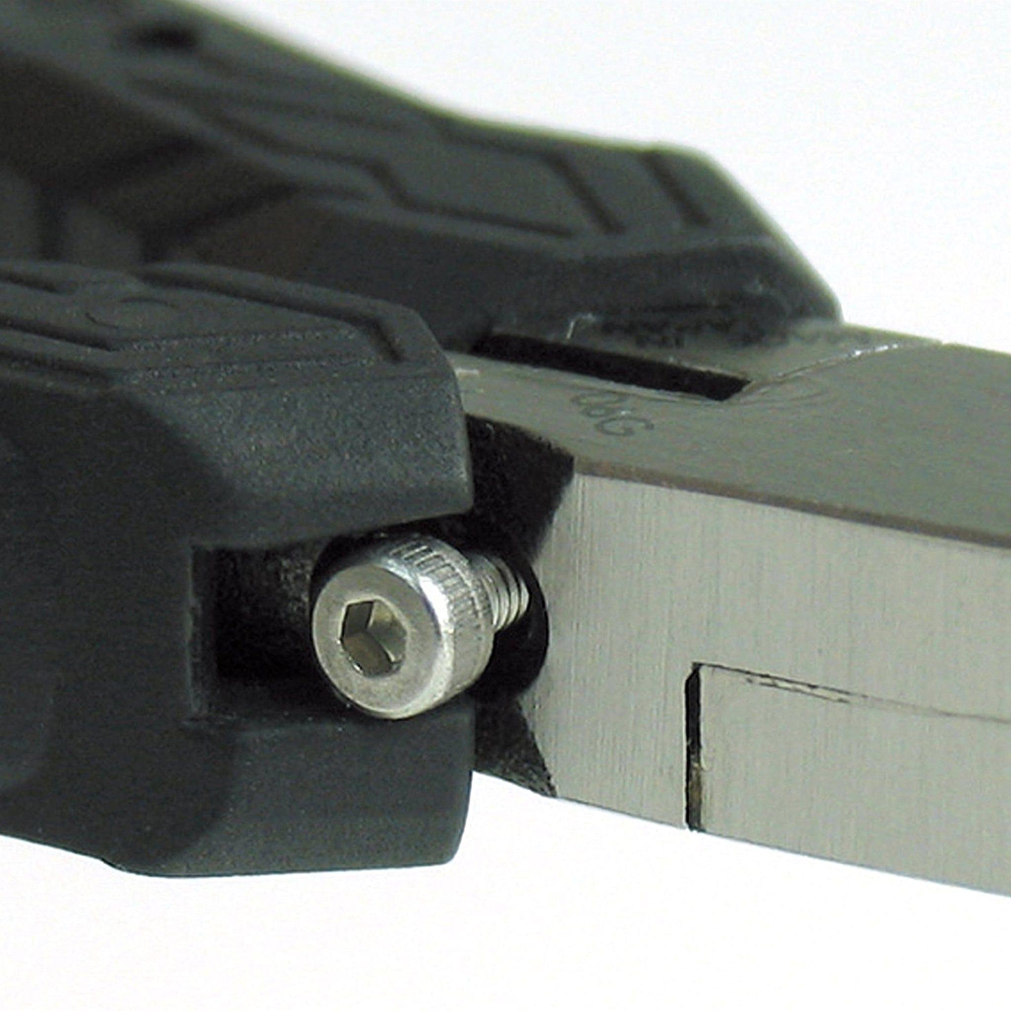 Engineer NZ-03 SMD Chip Cutters (ESD Safe) by Engineer - The Pi Hut