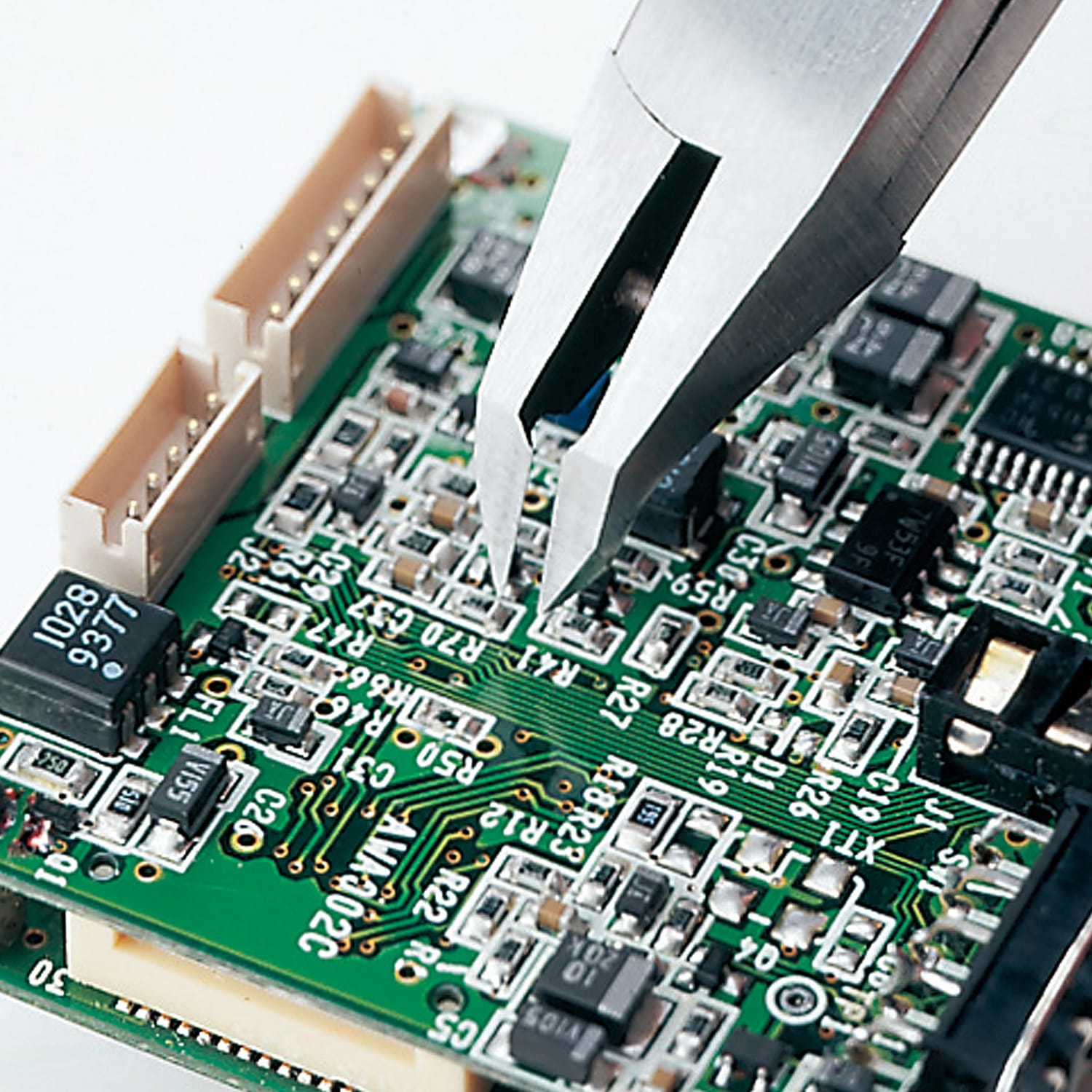 Engineer® NZ-05 SMD Chip Cutters by Engineer - The Pi Hut
