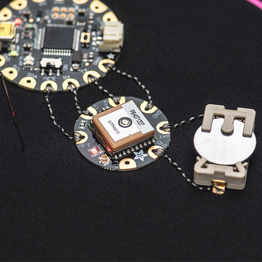 Flora Wearable Ultimate GPS Module by Adafruit - The Pi Hut
