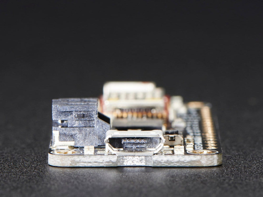 Adafruit Feather 32u4 Bluefruit LE by Adafruit - The Pi Hut