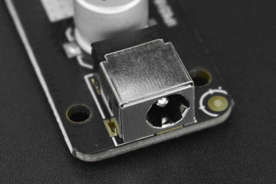 DC-DC Fast Charge Module 10.5~32V to 5V3A by DFRobot - The Pi Hut