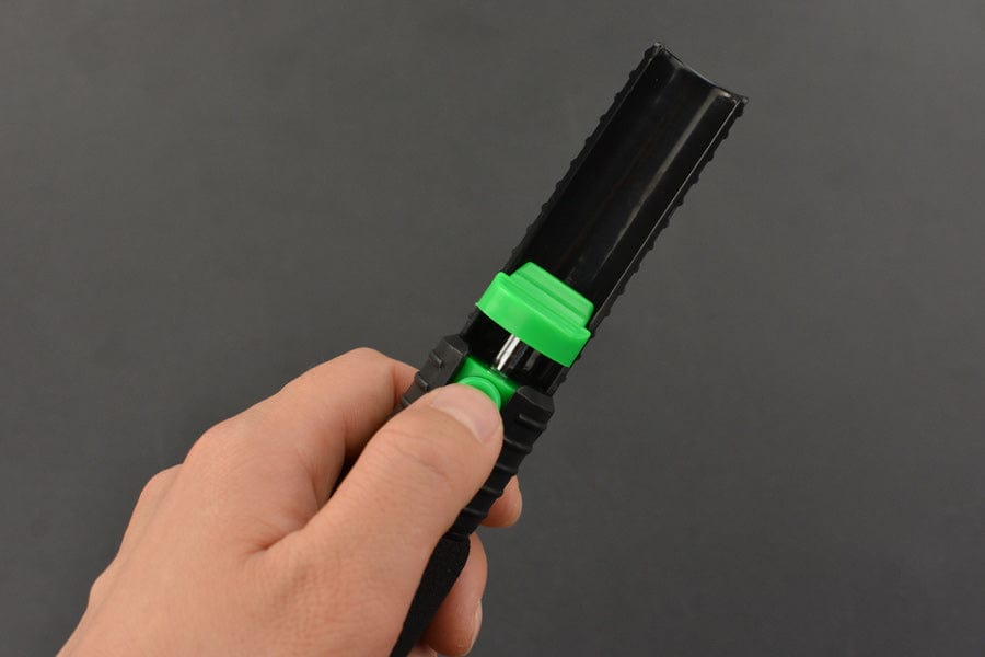 Desoldering Pump by DFRobot - The Pi Hut