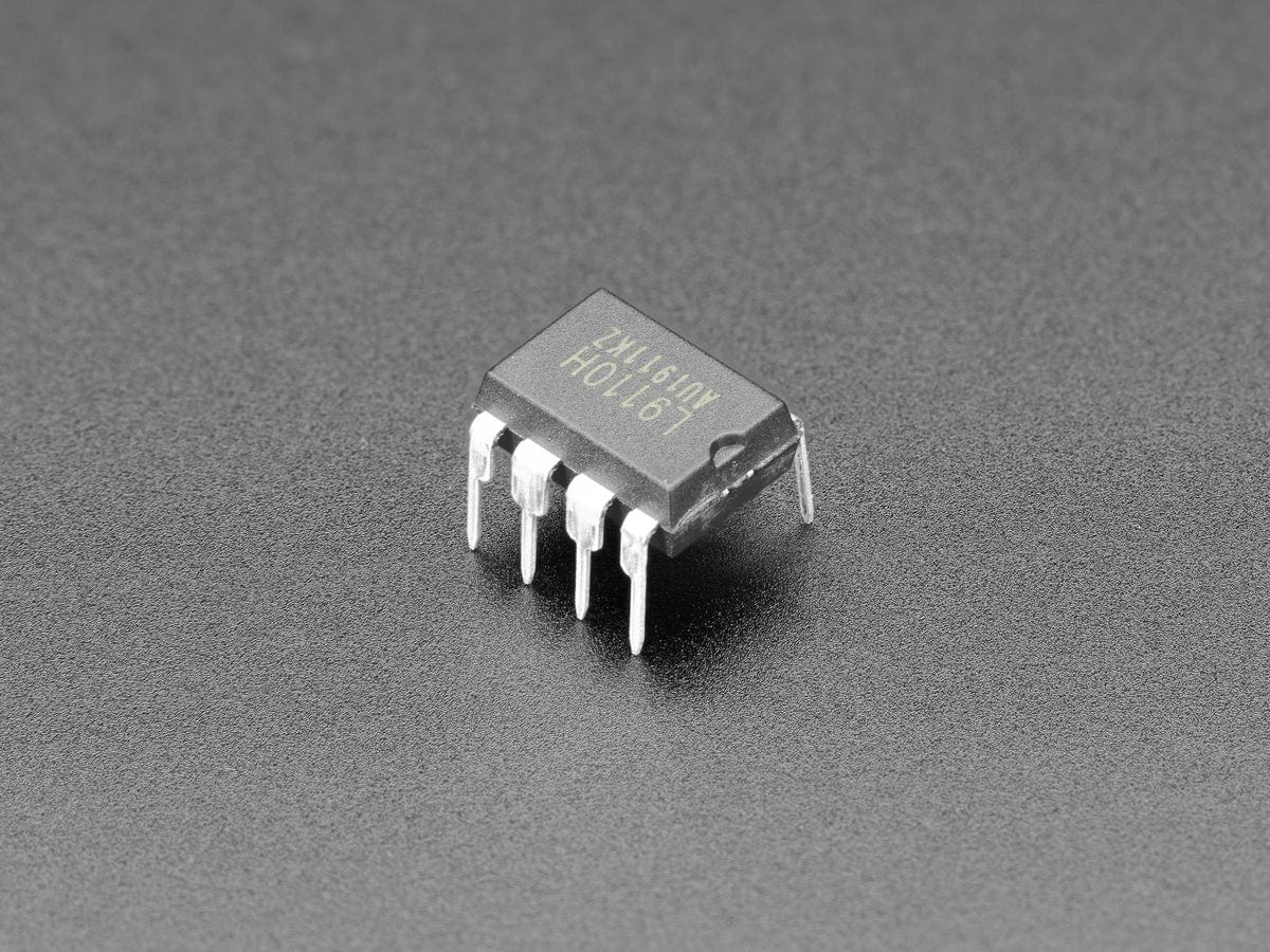 L9110H H-Bridge Motor Driver for DC Motors - 8 DIP - The Pi Hut