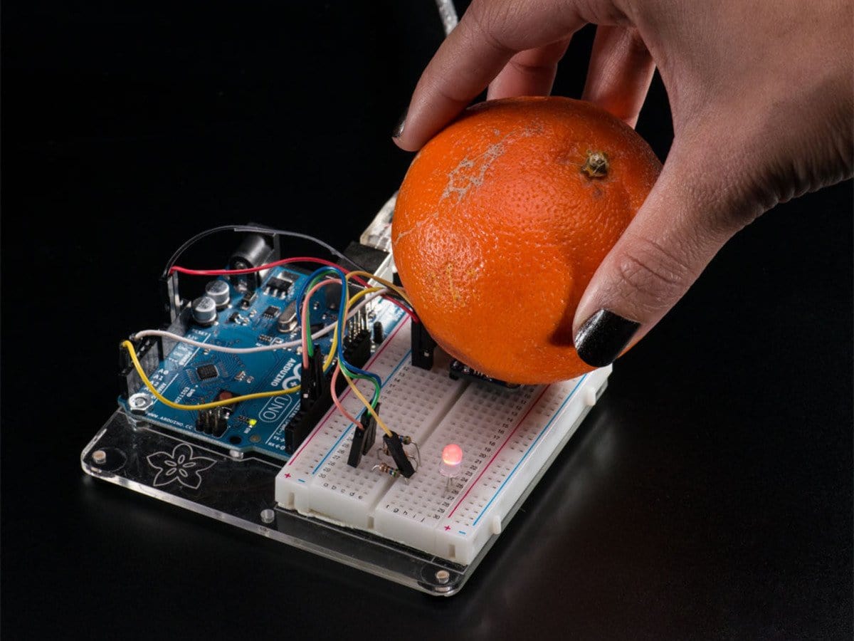 RGB Color Sensor with IR filter and White LED - TCS34725 - The Pi Hut