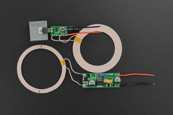 Wireless Charging Module 5V/5A by DFRobot - The Pi Hut