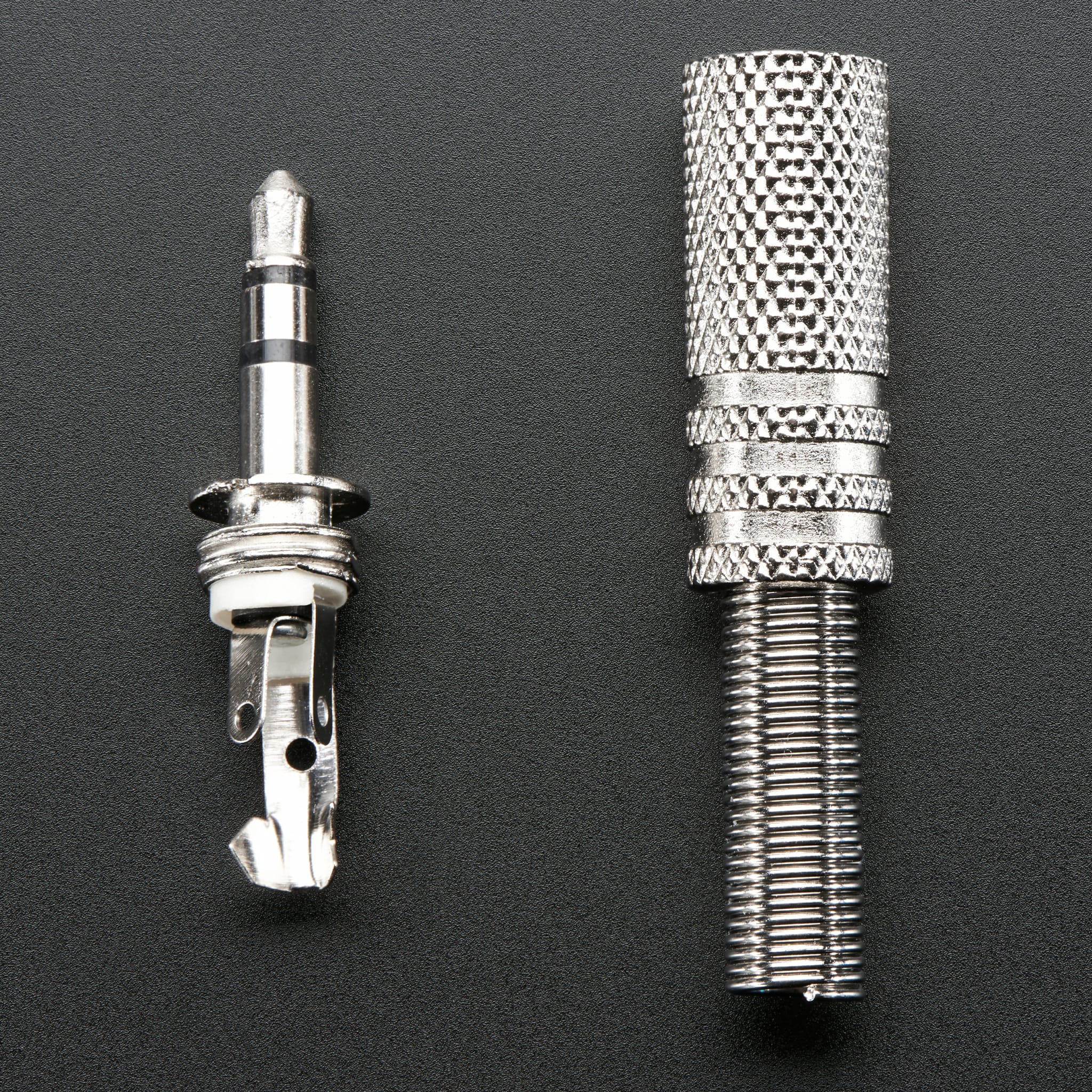 3.5mm (1/8") Stereo DIY Plug by Adafruit - The Pi Hut