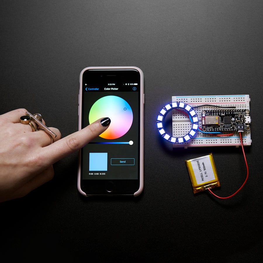 Adafruit Feather 32u4 Bluefruit LE by Adafruit - The Pi Hut