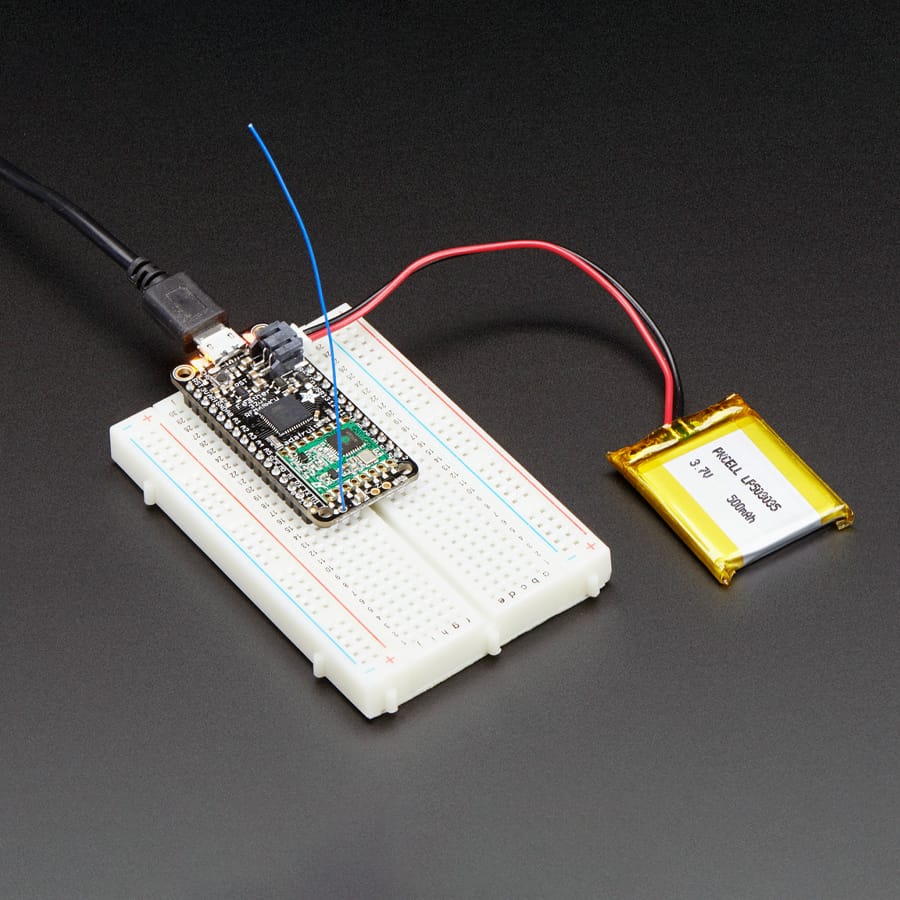 Adafruit Feather 32u4 RFM69HCW Packet Radio - 868 or 915 MHz (RadioFruit) by Adafruit - The Pi Hut