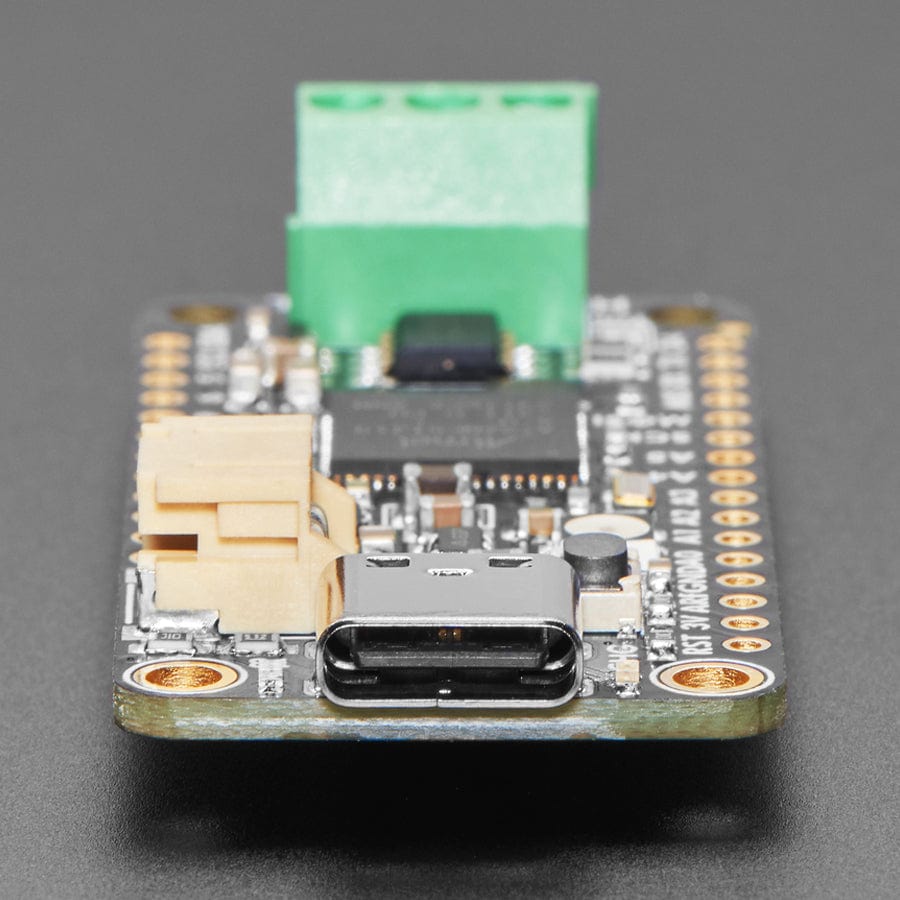 Adafruit Feather M4 CAN Express with ATSAME51