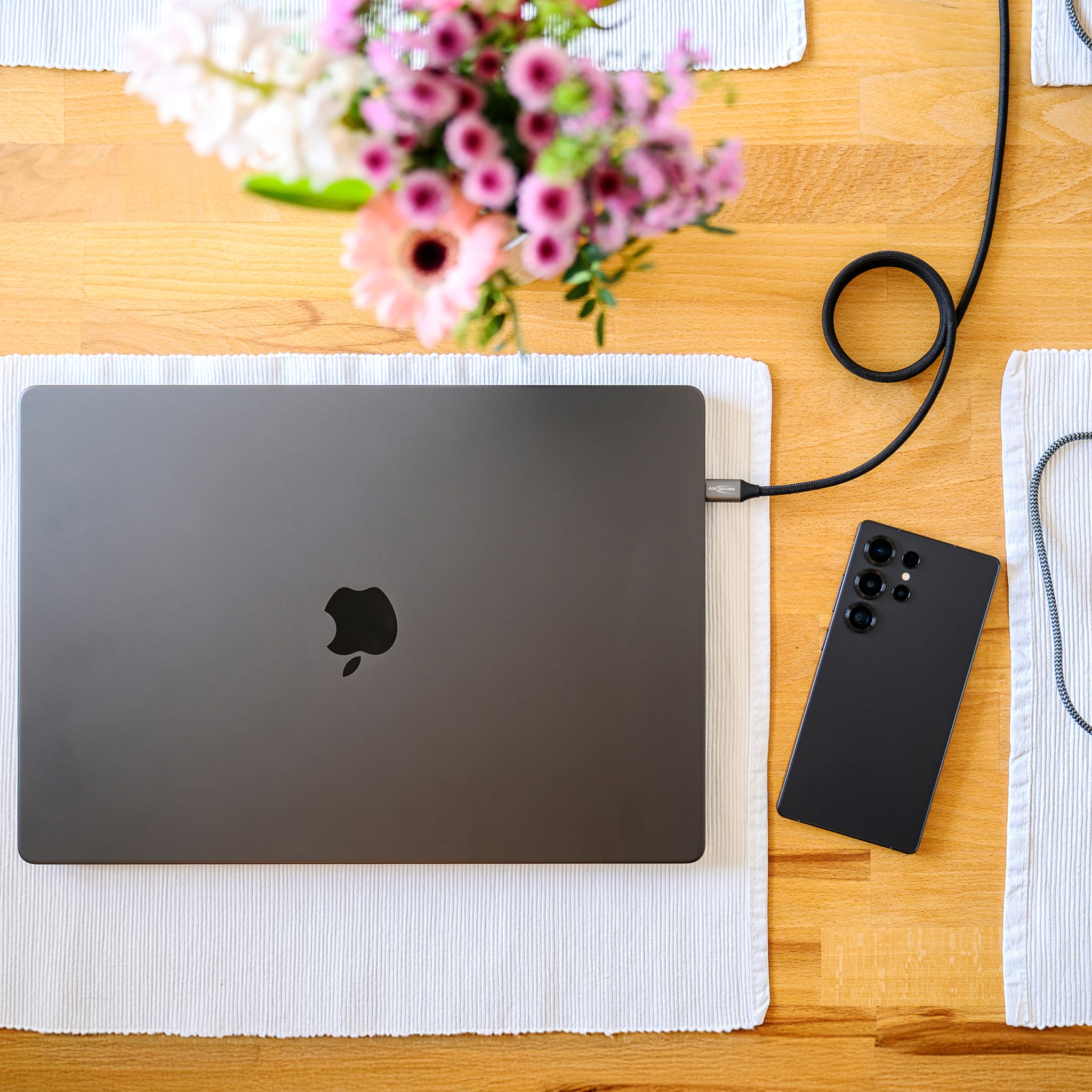 ANSMANN Magnetic USB-C to USB-C Cable - 120cm by ANSMANN - The Pi Hut
