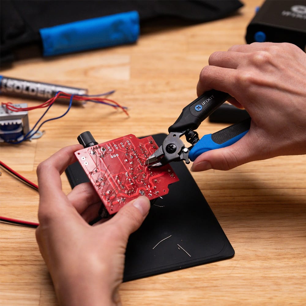 iFixit Mandible Flush Cutters by iFixit - The Pi Hut