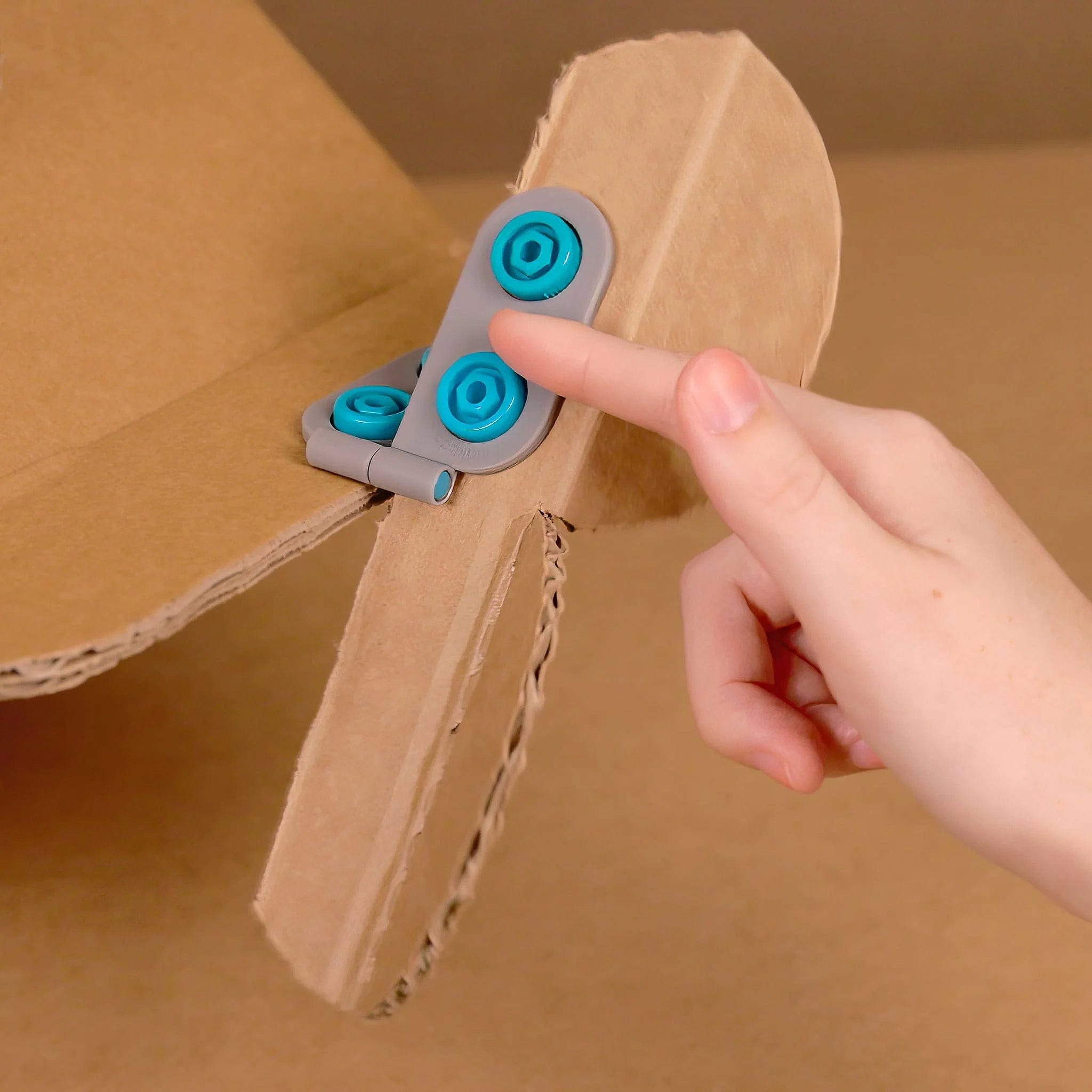 Makedo Spin-Hinge by Makedo - The Pi Hut