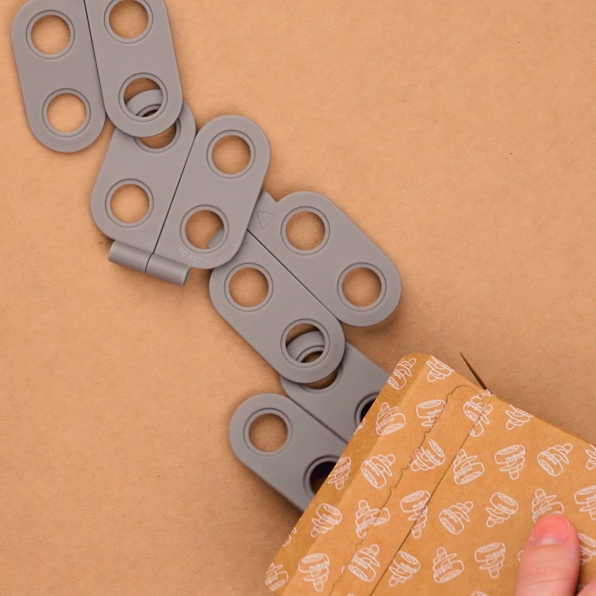 Makedo Spin-Hinge by Makedo - The Pi Hut