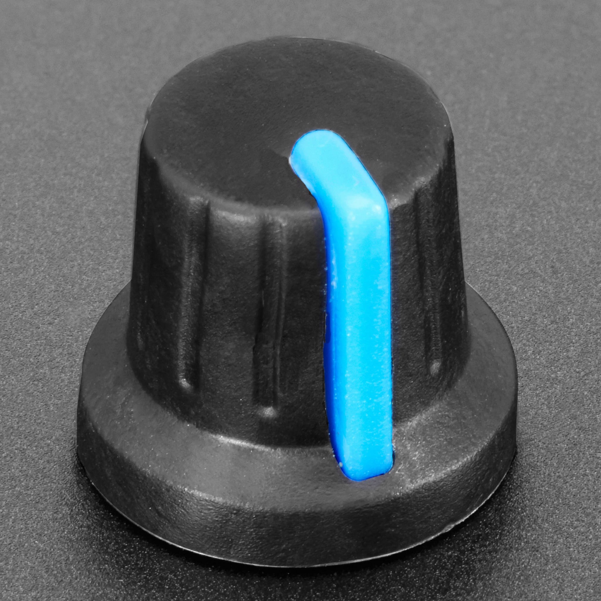 Potentiometer Knob - Soft Touch T18 - Blue by Adafruit - The Pi Hut