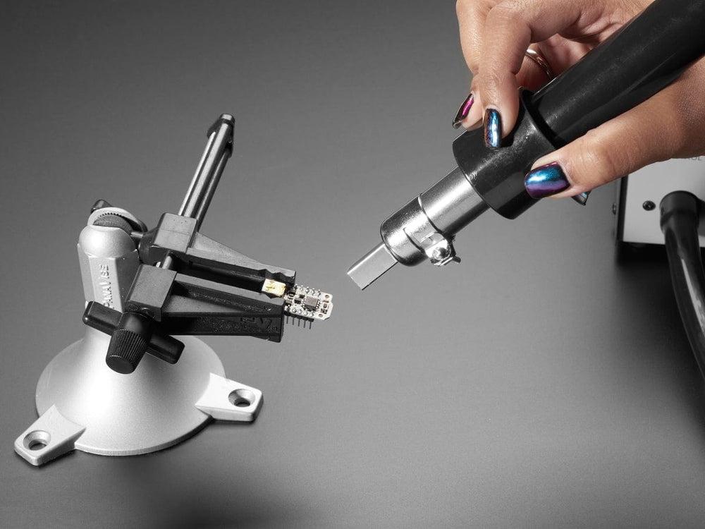 Controlled circular hot air application technique for removing plastic connector from PCB without melting housing